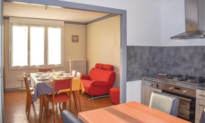 Begard House | 3 bedroom accommodation in Begard
