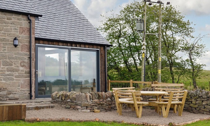 Auchterhouse Cottage | 3 bedroom accommodation in Dundee