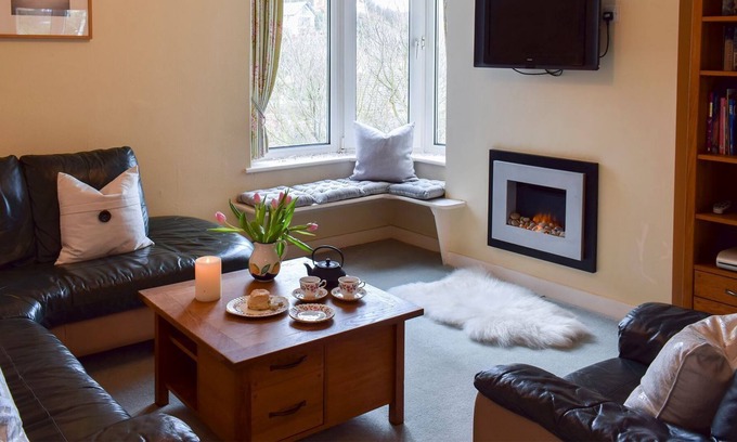 Sandsend Cottage | 3 bedroom accommodation in Sandsend, near Whitby