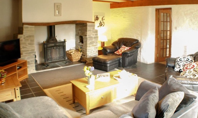 Pelynt Cottage | 3 bedroom accommodation in Pelynt, near Looe