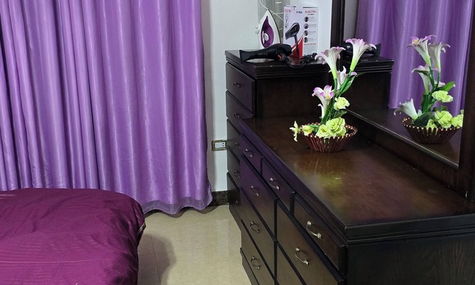 Amman Apartment | 3-bedroom apartment in awesome Amman with AC