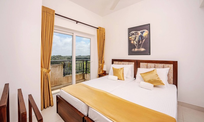 Kaduruduwa Apartment | 3-bedroom apartment in welcoming Galle with fitness room, AC