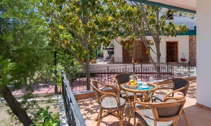 Kalavarda Apartment | 3-Bedroom Apartment without Pool with Sea View, Wi-Fi and Air Conditioning