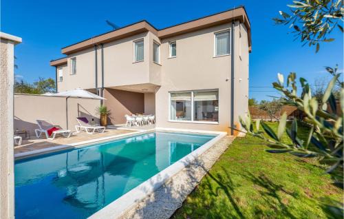 Marcana House | 3 Bedroom Beautiful Home In Segotici