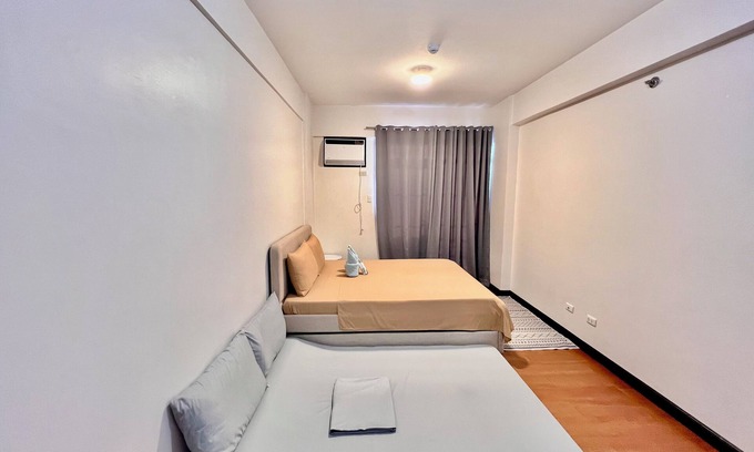 Poblacion District Condo | 3-bedroom Condo with Balcony in beautiful Davao City with AC