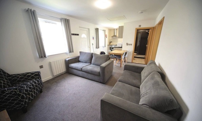 Hele Apartment | 3 Bedroom Deluxe Apartment Ilfracombe North Devon A (3)