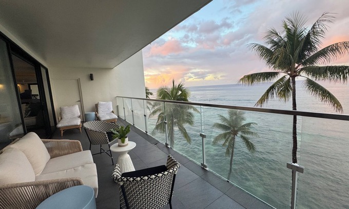 Diamond Head - Kapahulu - St. Louis Apartment | 3-bedroom Diamond Head Floor-Through Apartment On Ocean - Minimum 3 months