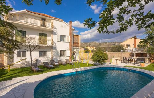 Danilo Apartment | 3 Bedroom Lovely Apartment In Sibenik