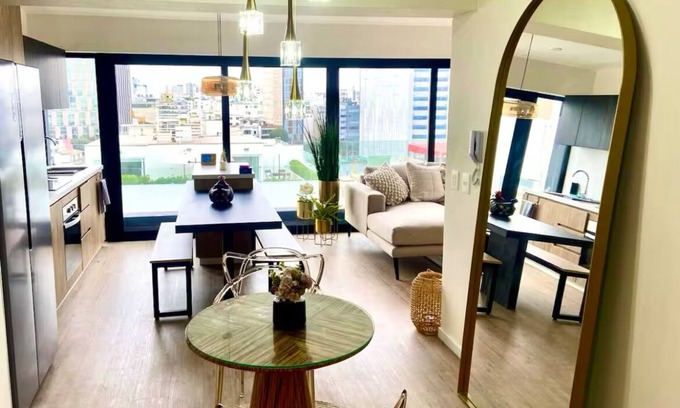 Armendariz Apartment | 3-bedroom LUX apartment in Miraflores walk to Larcomar, nightlife & ocean view