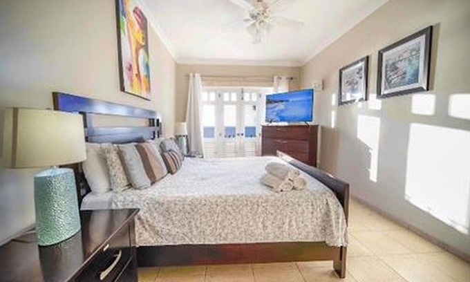 Los Brazos Apartment | 3 bedroom oceanfront condo with sea views near everything in Sosua