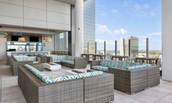 Downtown Atlanta Condo | 3 Bedroom Presidential Condo in Centennital Park, Margaritaville, Atlanta!