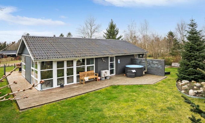 Farvang House | 3 Bedroom Stunning Home In Fårvang