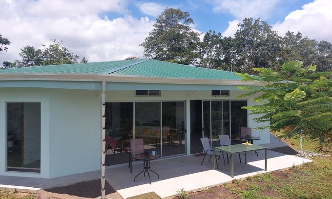 Baru Villa | 3-bedroom villa Platanillo, Wifi, AC, at river, magnificent view on forests.