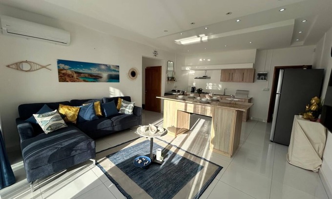 Flic-en-Flac Apartment | 3 bedrooms apartment in welcoming Flic en Flac with Sea View and Mountain View