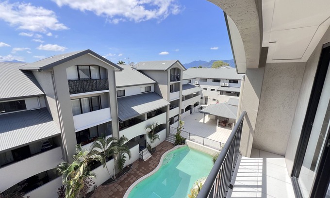 Parramatta Park Apartment | 3 Bedrooms with En-suite Apartment in Cairns
