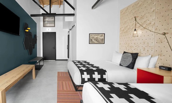 People's Freeway Hotel | 3 Boulder Rooms at evo Hotel, Free Parking & Dog-friendly