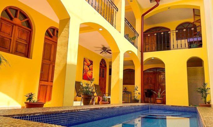 Granada House | 3 BR Colonial Downtown With Private Pool , King Beds, A/C and Great View