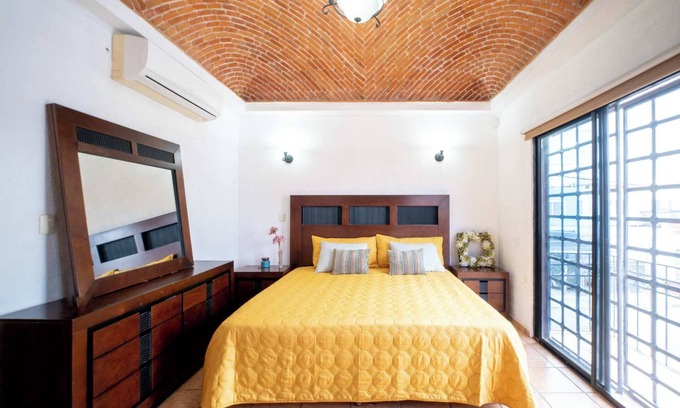 Chetumal House | 3 BR House Private Parking and Fast Wifi
