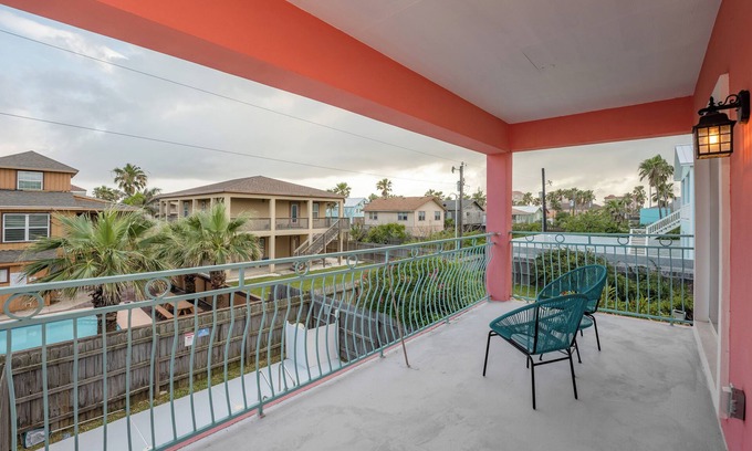 South Padre Island House | 3-BR in South Padre Island, heated private pool, 2 min walk to beach