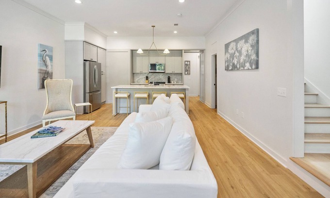 Pass Christian House | 3 Charming Townhomes for Big Groups-Pool,Walk to Beach, WIFI