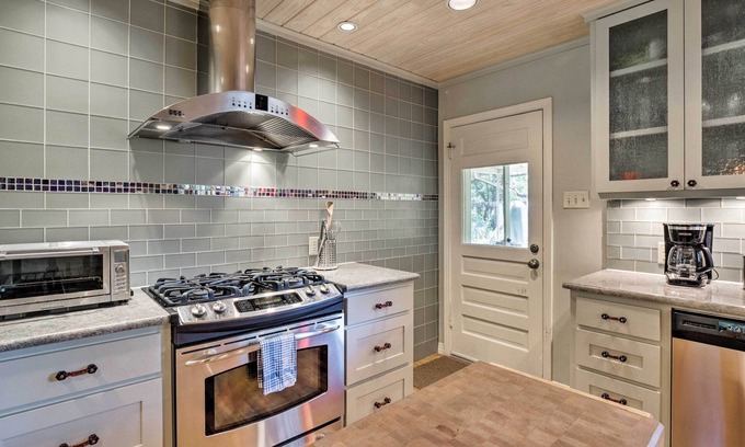 Westfield Cottage | 3 Mi to Soco: City Escape w/Patio