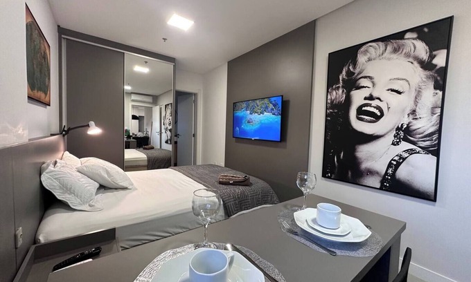 Centro Apartment | 3 Min Beach | Couple Pool, Sauna, Gym Games