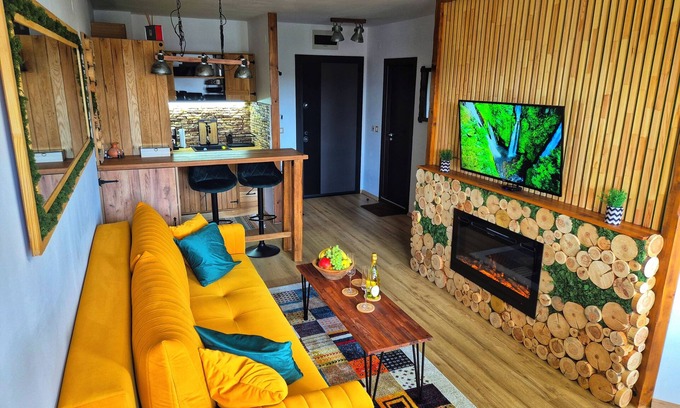 Kvartal Noviya Grad Apartment | 3 min walk to ski lift, free parking, cozy flat & mountain view