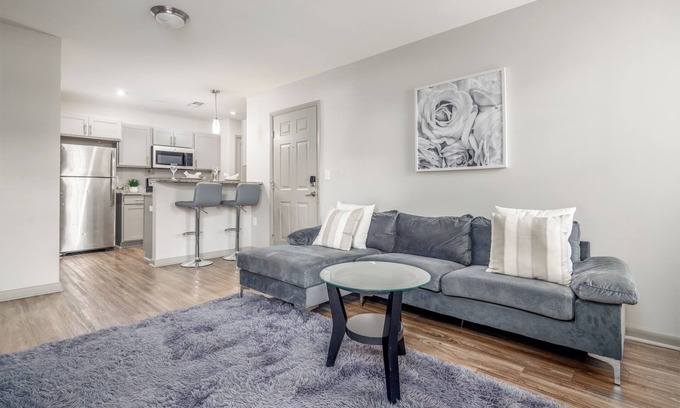 Sherwood Park Apartment | 3 mins Frm Arsenal-Bridge Street