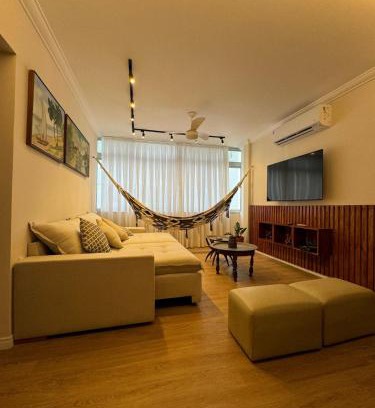 Boa Viagem Apartment | 3 Quartos com vista ao mar, rede e estacionamento, Decoração Regional