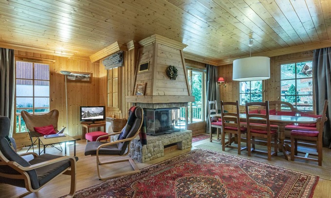 Val-d'Isere Apartment | 3-room apartment with terrace, fireplace, parking, and WiFi in Val-d'Isère