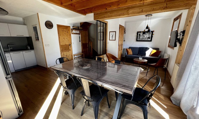 Les Houches Apartment | 3-star apartment 10 minutes from Chamonix with views of Mont Blanc