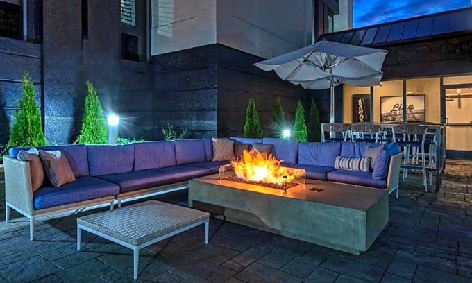 Music Row Hotel | 3-Star Hotel ∙ Courtyard by Marriott Nashville Vanderbilt West End