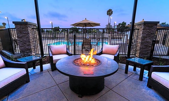 Newark Hotel | 3-Star Hotel ∙ Staybridge Suites - Newark - Fremont, an IHG Hotel