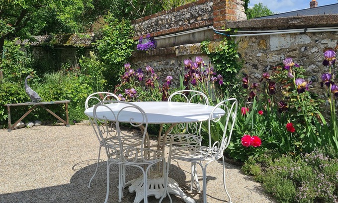 Darnetal House | 3-star-rated artist's house in the heart of nature, 9 minutes from Rouen.