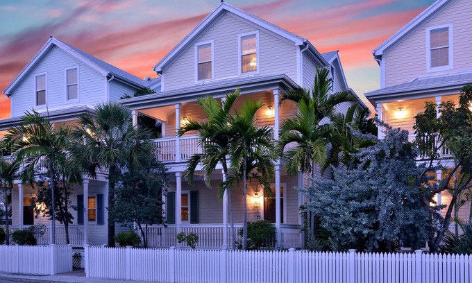 Meadows House | 3-Story spacious conch style home w/private pool & dock!