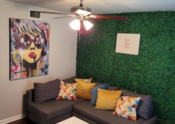 Spring Branch Central Apartment | 3 Stylish 3BR Galleria-Downtown Free Parking