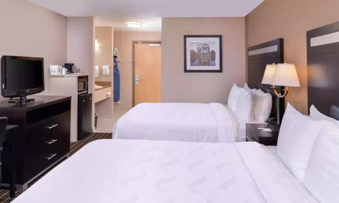 South San Francisco Hotel | 3 x Non-Smoking Two Queens Room at Hotel Nova SFO By FairBridge