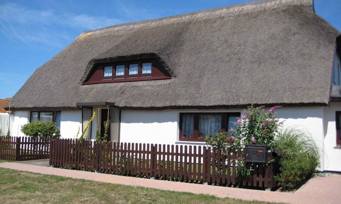 Hiddensee Apartment | 30 m² Apartment ∙ 1 bedroom ∙ 3 guests