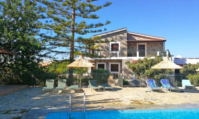 Old Hersonissos Apartment | 30 m² Apartment ∙ 1 bedroom ∙ 4 guests