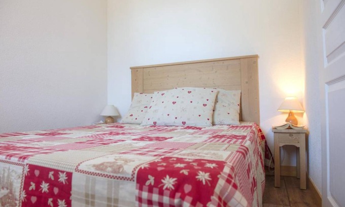 Saint-Sorlin-d'Arves Apartment | 30 m² Studio flat ∙ 1 bedroom ∙ 4 guests
