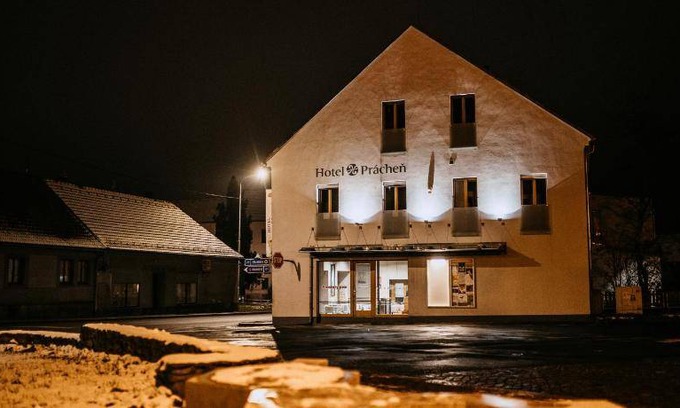 Horazdovice Hotel | 30 m² Hotel ∙ 8 guests