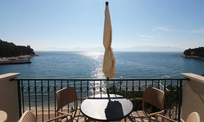 Drvenik Apartment | 30 m² Studio flat ∙ 1 bedroom ∙ 4 guests