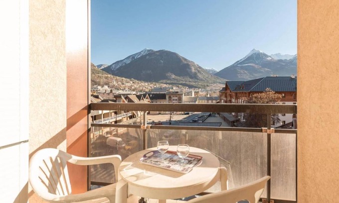 Briancon Apartment | 30 m² Studio flat ∙ 1 bedroom ∙ 6 guests