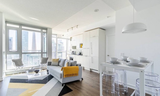 Toronto Entertainment District Condo | 30 Nelson St., Unit 2705 · Stunning 1BR Condo in Financial District + Parking