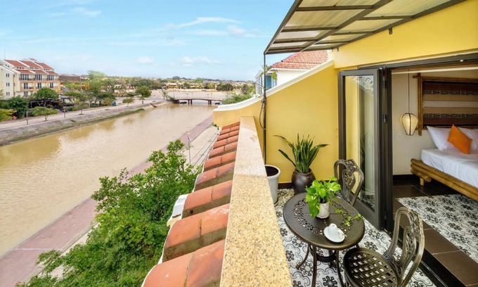 Cam Pho Resort | 300 m² Resort ∙ 18 guests