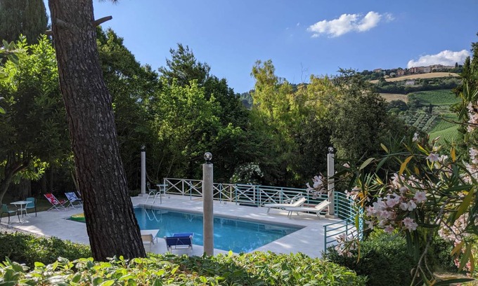 Capodarco Villa | 300 m² Villa ∙ 4 bedrooms ∙ 8 guests