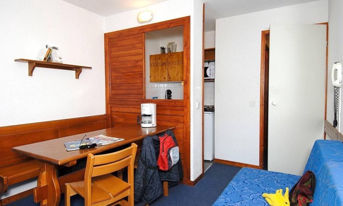 Val-d'Isere Apartment | 300m from ski slopes, balcony, tv, ski locker, 22-24m², Val d'Isère