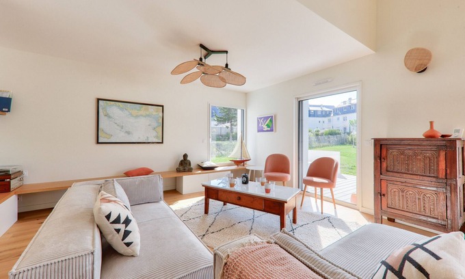 Saint-Jacques Ski Chalet | 300m from the beach, nice new house