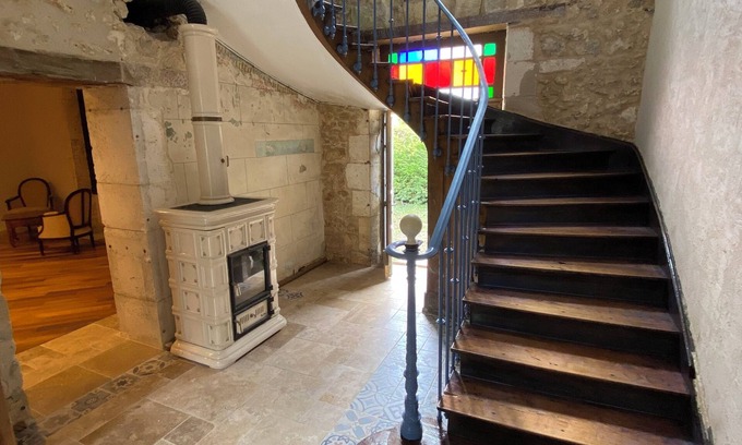 Chapdeuil Bed & Breakfast | 300m2 manor house, absolute serenity 1h30 from the ocean