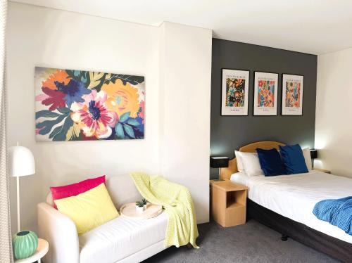 Perth Central Business District Apartment | 303 Cheerful City Central Crib Sleeps 2